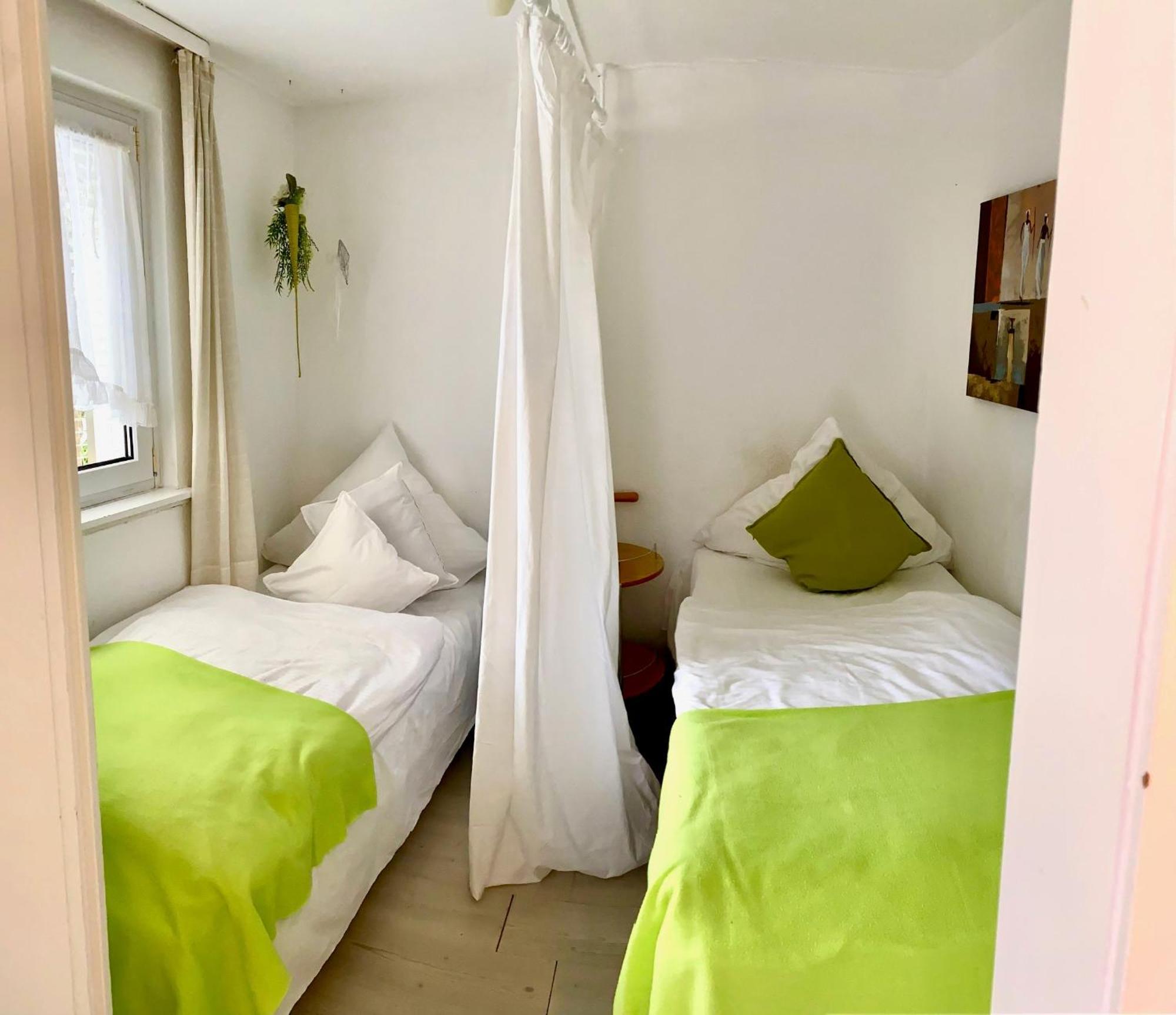 ホテル Haus Marija M バーデンヴァイラー 部屋 写真